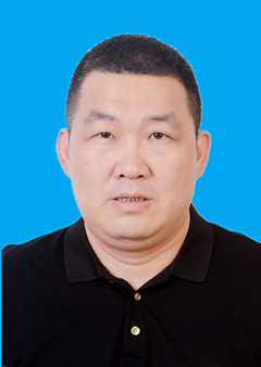 李泽(图1)